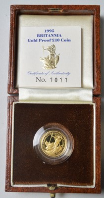 Lot 227 - Queen Elizabeth II gold proof £10 coin