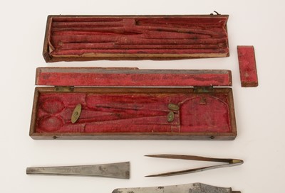 Lot 1352 - A Laundy part field amputation kit