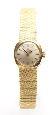 Lot 129 - 9ct yellow gold Omega Automatic cocktail watch