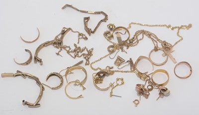 Lot 157 - Gold jewellery