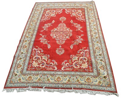 Lot 366 - Fine Kashan carpet