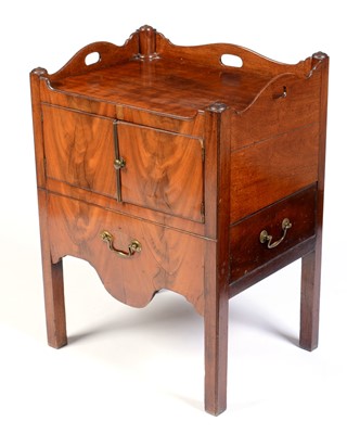 Lot 625 - 19th Century mahogany night stand