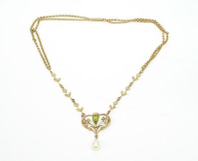 Lot 10 - Edwardian peridot and pearl necklace