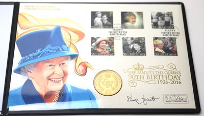 Lot 17 - Her Majesty The Queen's 90th Birthday gold coin presentation cover
