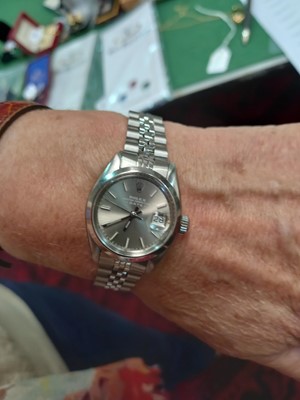 Lot 123 - A ladies steel cased Rolex Oyster Perpetual Date wristwatch