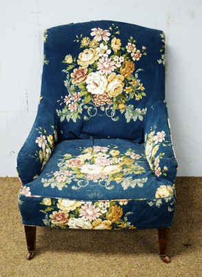 Lot 29 - An Edwardian easy armchair