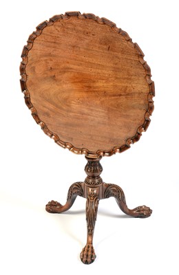 Lot 685 - 19th Century mahogany tripod table