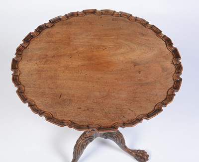 Lot 685 - 19th Century mahogany tripod table