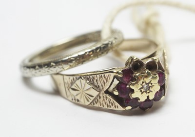 Lot 204 - Two rings
