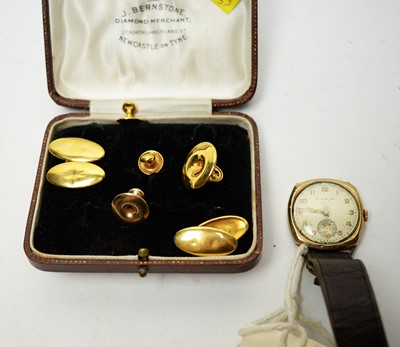 Lot 174 - Cufflinks, shirt studs and a wristwatch