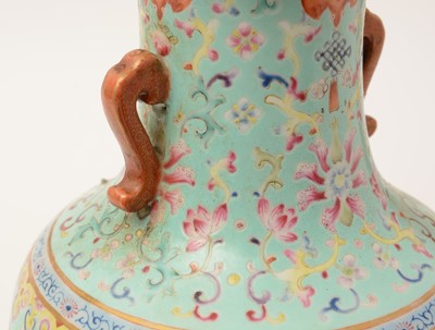 Lot 308 - Chinese vase