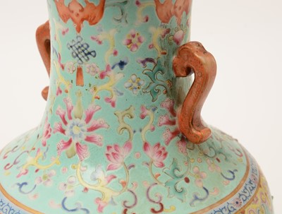 Lot 308 - Chinese vase