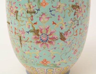 Lot 308 - Chinese vase