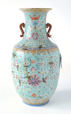 Lot 308 - Chinese vase
