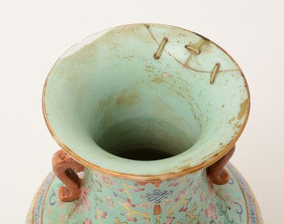 Lot 308 - Chinese vase