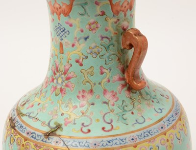 Lot 308 - Chinese vase
