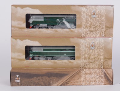 Lot 210 - Three Bachmann a HO-gauge diesel electric locomotives