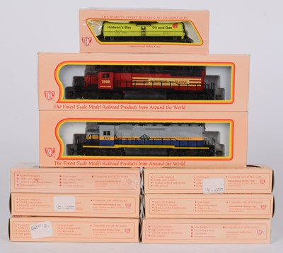 Lot 142A - Two IHC diesel electric HO-gauge locomotives
