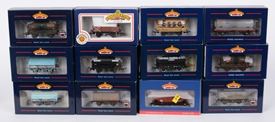 Lot 344 - Twenty Bachmann 00-gauge wagons