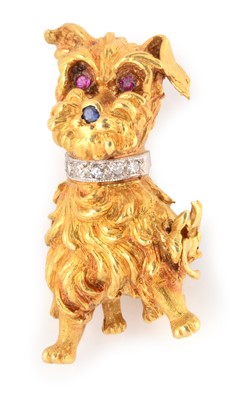 Lot 103 - A fine 18ct yellow gold dog pattern brooch