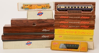 Lot 33 - Liliput HO-gauge model railway.