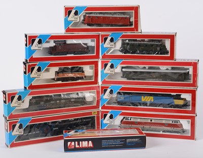 Lot 35 - Ten LIMA HO-gauge locomotives and carriages.