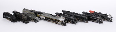 Lot 246 - HO-gauge North American-Outline steam locomotives and tenders.