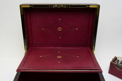 Lot 181 - A fine early Victorian travel box