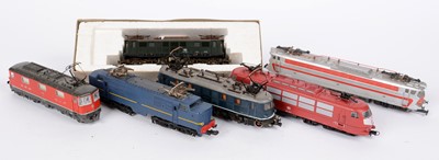 Lot 241 - HO-gauge Continental European-Outline electric/pantograph locomotives.