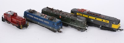 Lot 242 - HO-gauge Continental European electric/diesel locomotives.