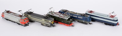 Lot 252 - HO-gauge Continental European-Outline electric/diesel locomotives.