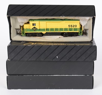 Lot 73 - HO-gauge American-Outline GP-30 diesel locomotives