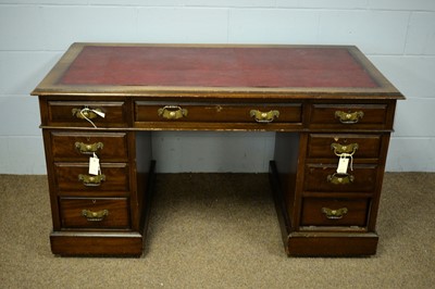 Lot 78 - An Edwardian mahogany writing desk.