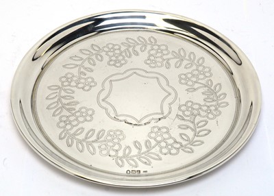 Lot 165 - A George V silver waiter