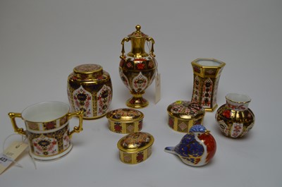 Lot 423 - A selection of Royal Crown Derby 'Imari' ceramics
