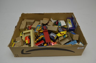 Lot 375 - Selection of loose and boxed model vehicles