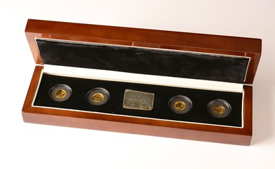 Lot 166 - 2009 year of gold commemorative crown four-coin set