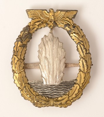 Lot 1154 - WWII Kriegsmarine Minesweeper war badge