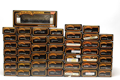 Lot 658 - A quantity of Mainline Railways rolling stock.