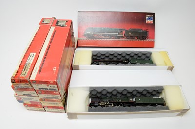 Lot 669 - Jouef HO-gauge boxed trains.