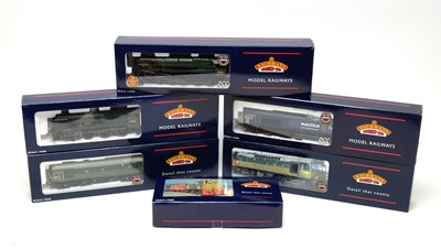 Lot 685 - Six Bachmann Branchline Model Railways boxed trains.