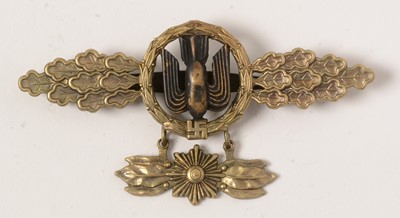 Lot 1156 - WWII Luftwaffe flight bar for Bomber Pilots, in gold