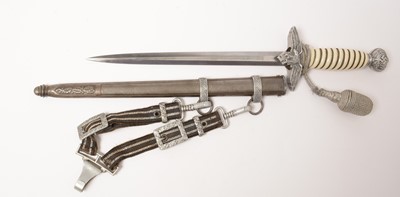 Lot 1185 - WWII German Luftwaffe Officers 2nd pattern dagger and scabbard