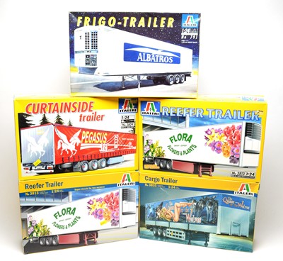 Lot 908 - Five boxed Italeri scale model trailers.
