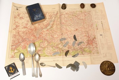 Lot 1040 - Collection of WWI and WWII German memorabilia