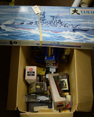 Lot 947 - A boxed scale model construction kit; and scale model vehicles.