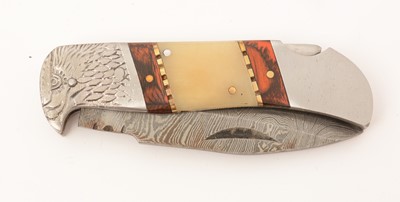 Lot 1087 - 20th Century folding pocket knife