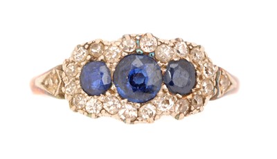 Lot 83 - A Victorian sapphire and diamond ring