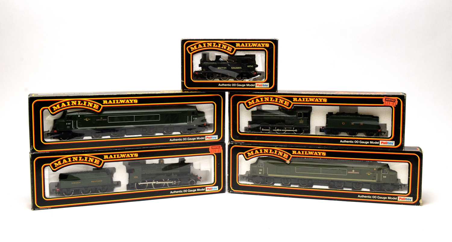 Lot 652 - Five boxed Mainline locomotives.