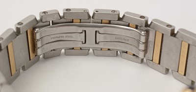 Lot 15 - A Cartier Tank Francais wristwatch